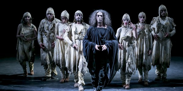 La Feria del Títere, el 40 aniversario de Atalaya en el Lope, las citas musicales del Turina, flamenco, poesía y exposiciones protagonizan la agenda cultural sevillana