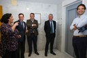 El alcalde Sanz culmina el primero de los ocho ascensores a los que se comprometió en Cross Pirotecnia