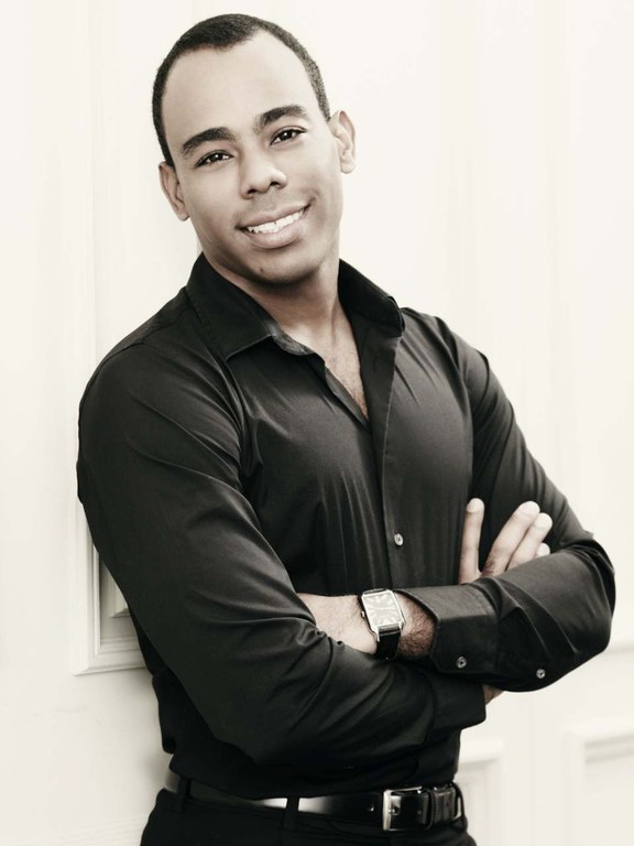 Ariel Hernández Ariel Hernández.jpg