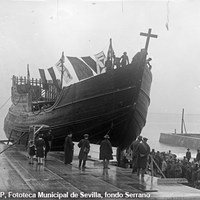 3. Botadura de la réplica de la carabela Santa María en los astilleros Echevarrieta y Larrinaga. Cádiz, 26 de enero de 1929. ©ICAS-SAHP, Fototeca Municipal de Sevilla, fondo Serrano