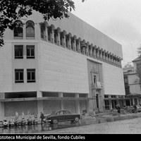 Construcción de los Almacenes Lubre en el solar del antiguo palacio de los Cavaleri. 1969. ©ICAS-SAHP, Fototeca Municipal de Sevilla, fondo Cubiles