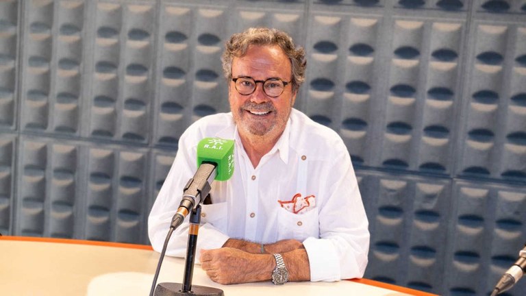 Manuel Curao.jpg