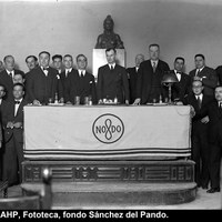 El “nomadejado” como representación de la ciudad en la Asamblea sobre la situación económica de Sevilla. 25 de octubre de 1932. (ICAS-SAHP, Fototeca, fondo Sánchez del Pando).