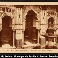 Casa del Conde de las Torres. Patio © ICAS-SAHP, Archivo Municipal de Sevilla, Colección Postales, 298