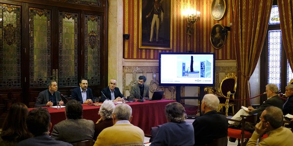 El Ayuntamiento construirá un osario-memorial y un columbario en la fosa común de Pico Reja para los represaliados del franquismo y anuncia el inicio en 2023 de los trabajos para la exhumación de la fosa Monumento