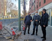 El Ayuntamiento inicia el próximo lunes una nueva fase de las obras para mejorar la movilidad peatonal en el acerado entre el Arco de la Macarena y los Jardines del Valle con el traslado del carril bici a la calzada dentro del  proyecto de reordenación de la Ronda Histórica iniciado en la Resolana