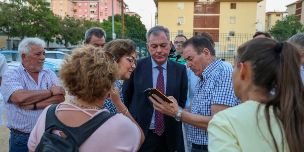 El Ayuntamiento de Sevilla renovará el pavimento y adecuará las instalaciones del Centro Deportivo Ontur para reabrirlo al público