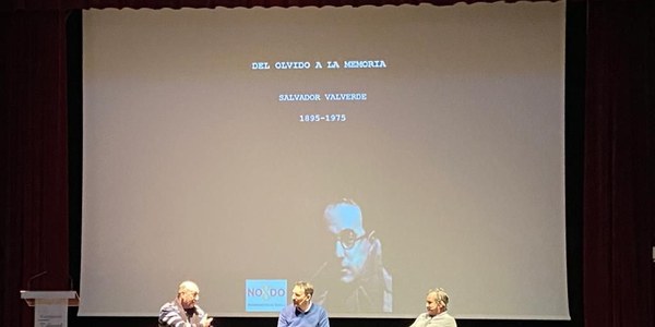 La Oficina de Memoria Histórica lleva a la Casa Consistorial una exposición sobre la vida del  autor de ‘Ojos verdes’ o ‘María de la O’, Salvador Valverde, represaliado por la dictadura franquista