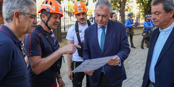 El alcalde recibe a los participantes del mayor encuentro de rescate en altura del mundo del 25 al 28 de abril