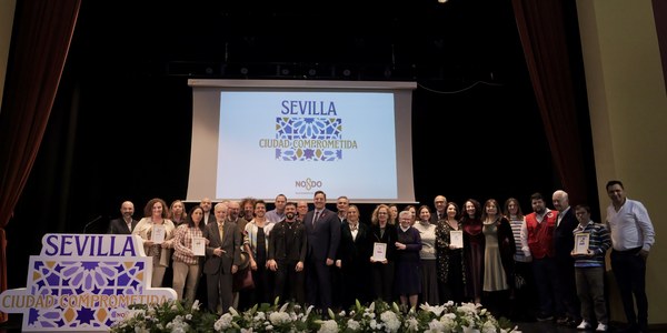 El Ayuntamiento de Sevilla celebra la I Gala 'Sevilla Ciudad Comprometida' reconociendo a quince entidades por su labor social