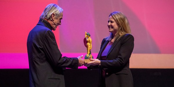 Jeremy Irons recibe el Giraldillo de Honor del XXI Festival de Cine Europeo de Sevilla
