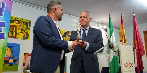 El alcalde de Sevilla, José Luis Sanz, celebra el 40.º aniversario del CEIP Pablo Ruiz Picasso de Pino Montano: “Este colegio forma parte del alma del barrio y del corazón de Sevilla”