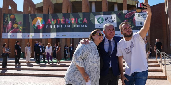 El alcalde Sanz inaugura la 3.ª edición de Auténtica Premium Food, la gran cita internacional de la gastronomía Premium