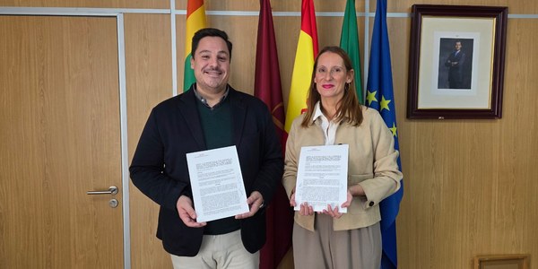 El Ayuntamiento firma con la Fundación Tres Culturas un convenio para "Sevilla, Tierra de Diversidad"