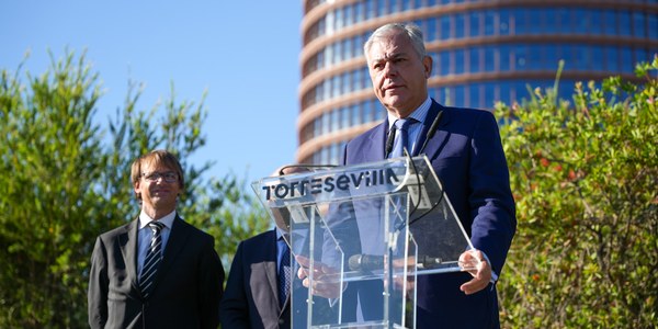 Sanz inaugura Loft Garden y destaca su apuesta por la sostenibilidad y aumento del patrimonio verde en la ciudad