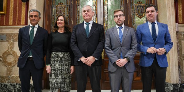 Sanz presenta el mayor proyecto de colaboración público-privada en materia de vivienda en toda Andalucía, y uno de los más importantes de España