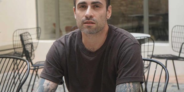 Samy Camps es entrevistado en el marco del Festival de Ópera de Sevilla por los alumnos de la Loyola