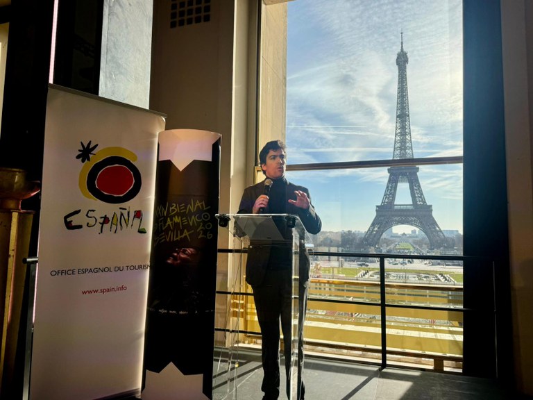 Luis Ybarra, director de la Bienal, en el Teatro Chaillot.jpg