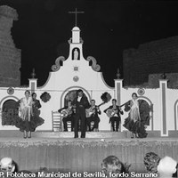VI Festival flamenco Joaquín el de la Paula celebrado en el patio de armas del Castillo. Cuadro de baile de Matilde Coral. 19 de agosto de 1976. ©ICAS-SAHP, Fototeca Municipal de Sevilla, fondo Serrano