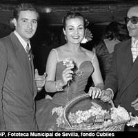 21. Carmen Sevilla en festival de arte a beneficio de la Campaña de Navidad organizado por Radio Nacional de España en el teatro San Fernando. Sevilla, 17 de noviembre de 1957 ©ICAS-SAHP, Fototeca Municipal de Sevilla, fondo Cubiles
