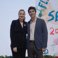 Minerva Salas, delegada de Cultura y Luis Ybarra, director de la Bienal. FITUR 2024..jpg